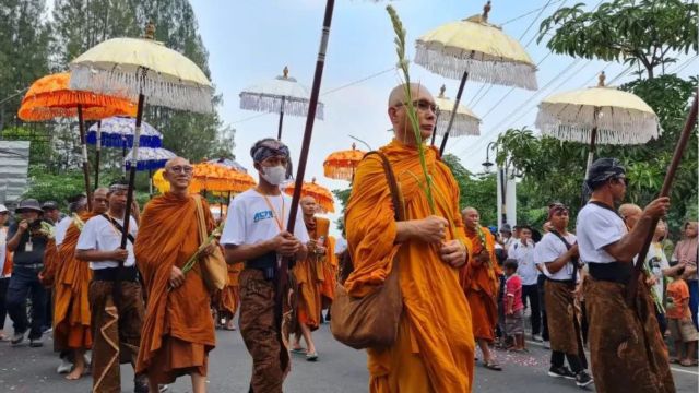 Dirayakan Setiap Tahun, Apa Makna Kirab Waisak?