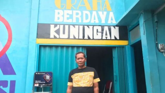 Memanusiakan Manusia, Kepala Desa Ini Bertahun-tahun Rawat Puluhan ODGJ Telantar di Kuningan