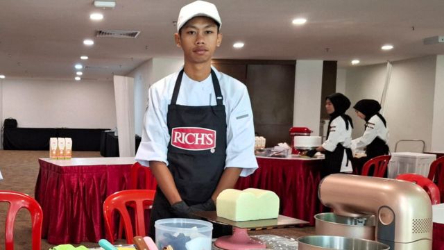 Kisah Inspiratif Andika, Siswa Tunanetra asal Denpasar yang Juarai Kompetisi Memasak Internasional